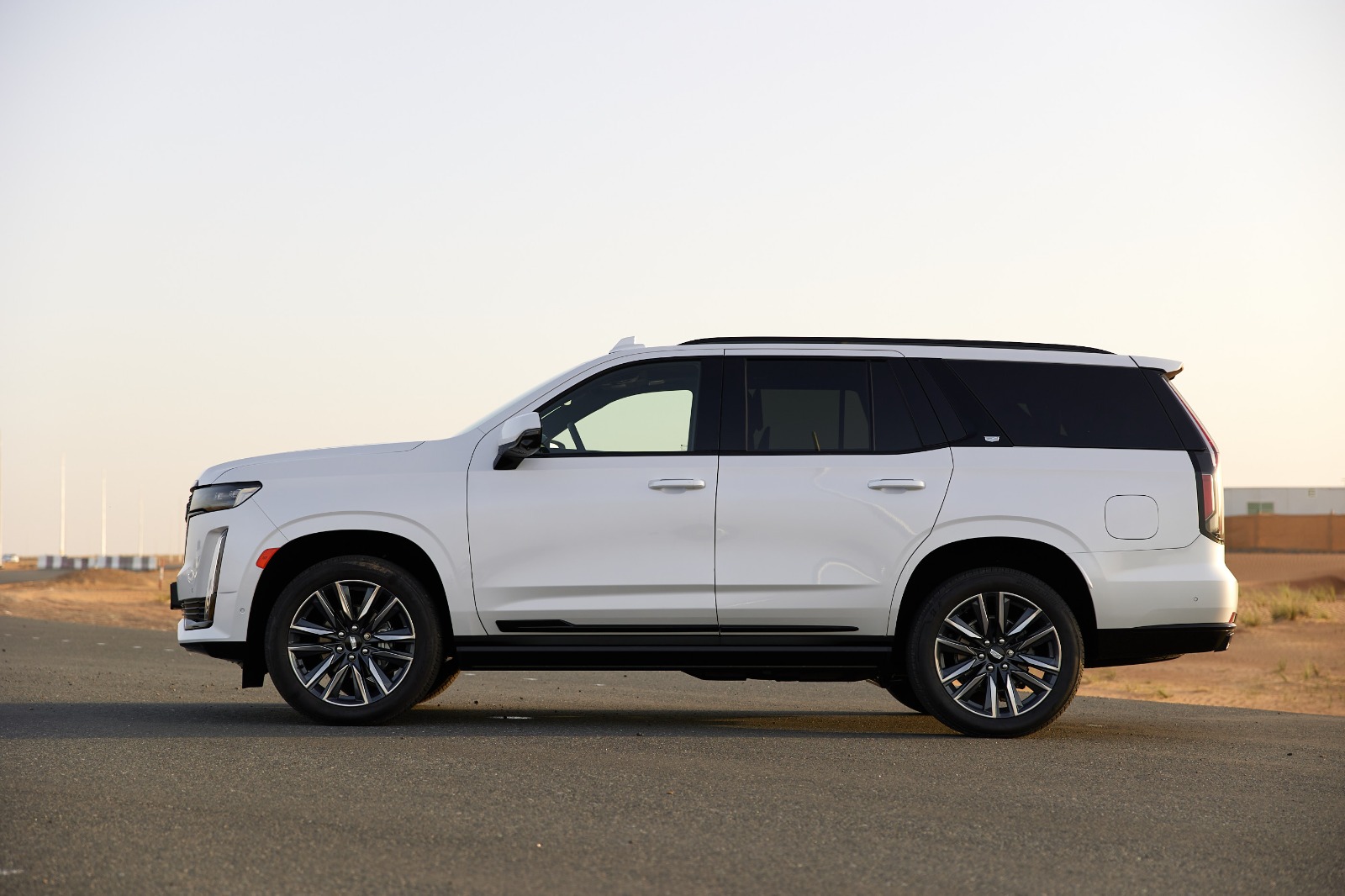 Cadillac Escalade interior and exterior views - Image 1