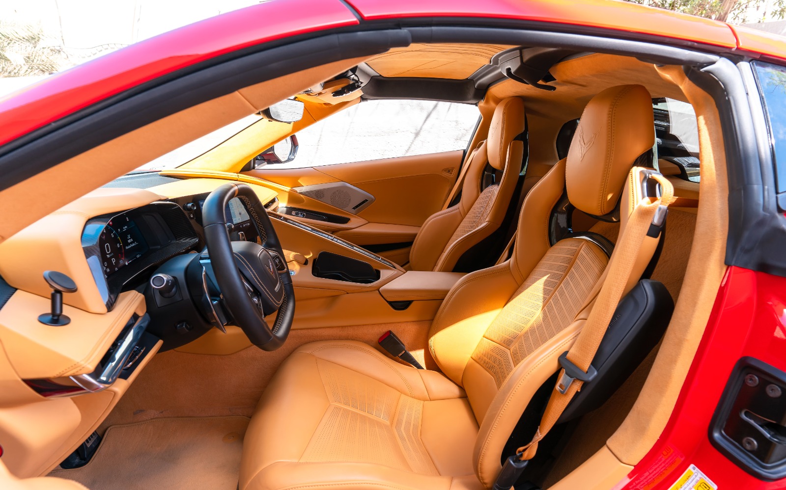 Chevrolet Corvette C8 Spyder interior and exterior views - Image 4