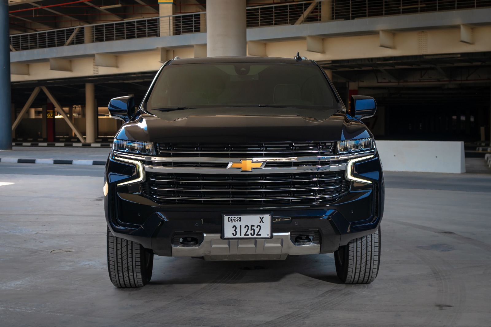 Chevrolet Tahoe interior and exterior views - Image 1