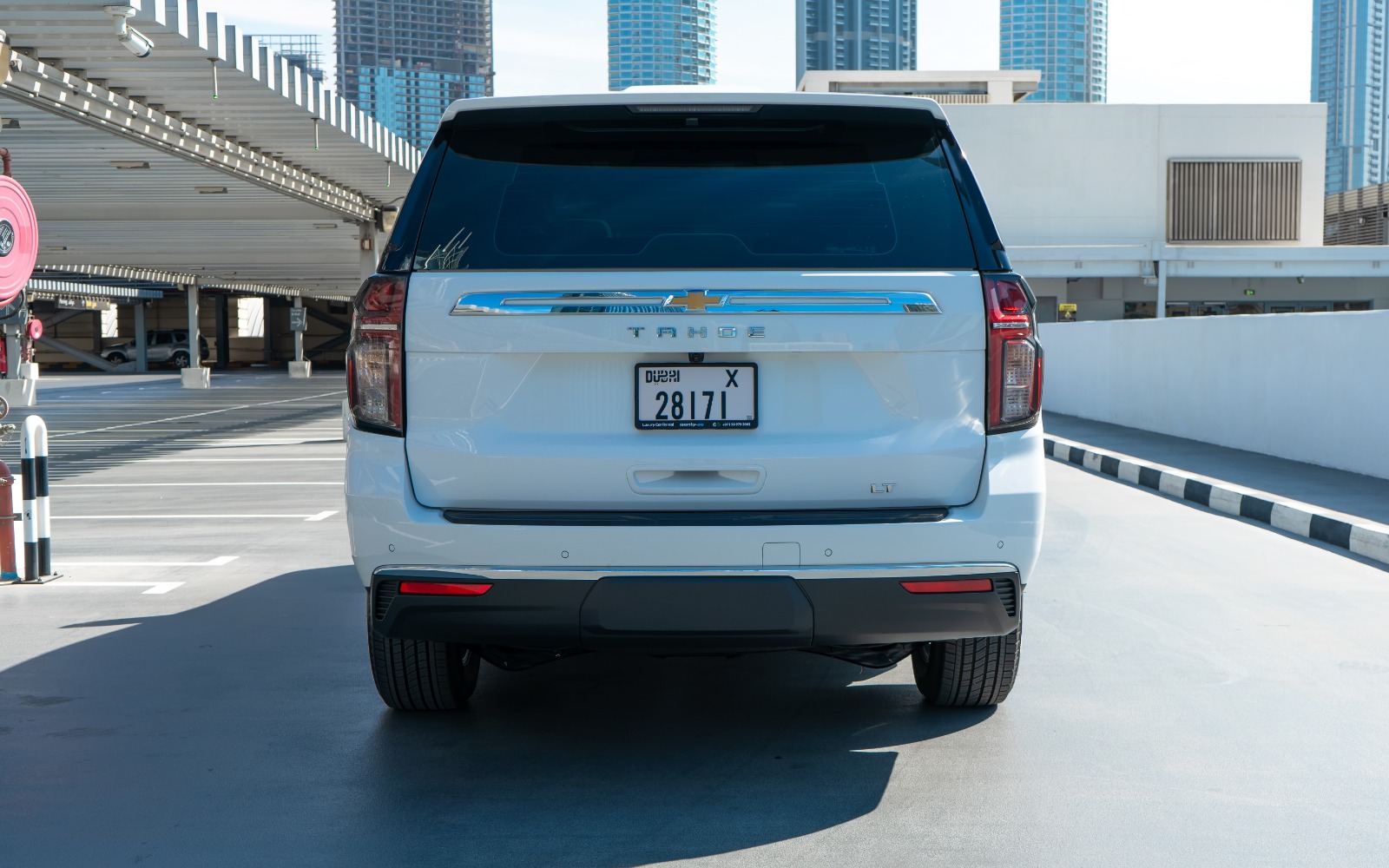 Chevrolet Tahoe interior and exterior views - Image 1