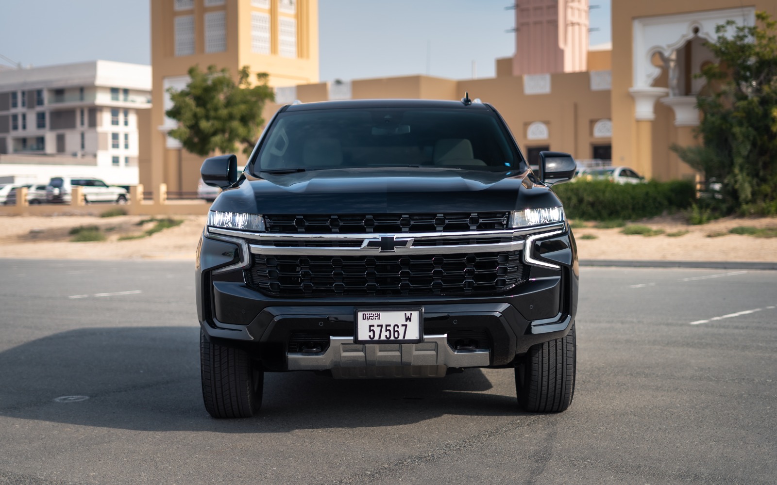 Chevrolet Tahoe interior and exterior views - Image 2