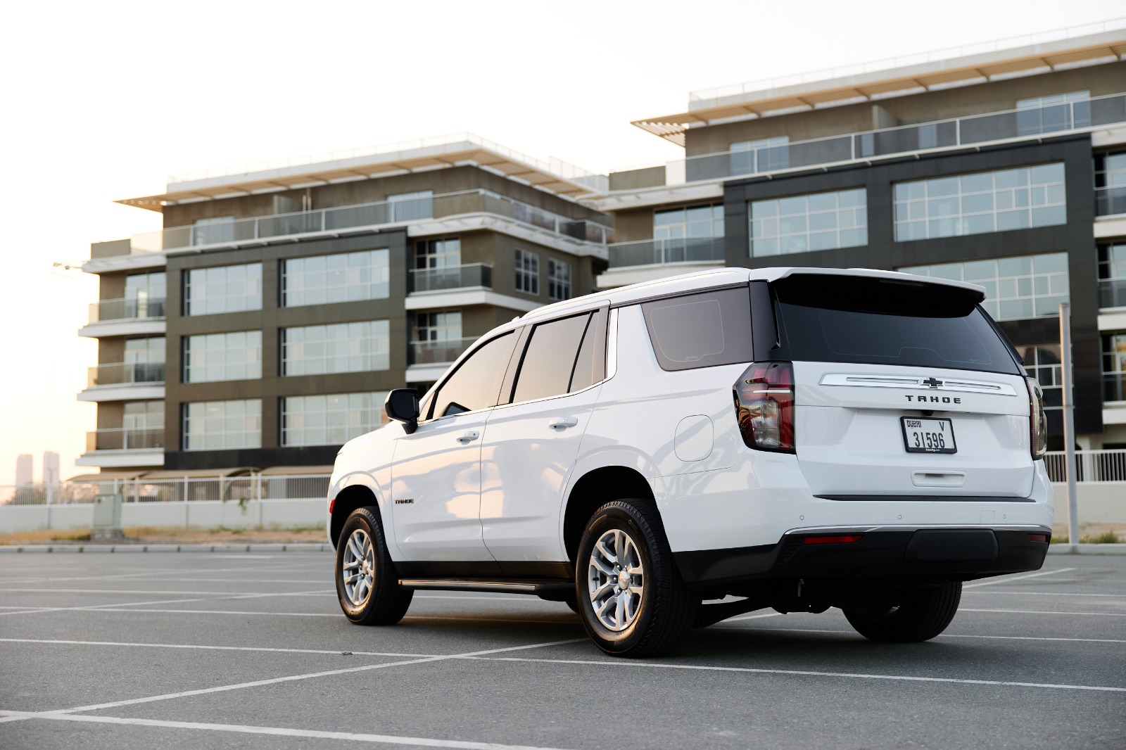 Chevrolet Tahoe interior and exterior views - Image 1