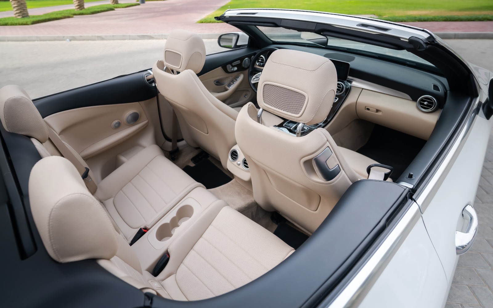 Mercedes C300 Cabrio interior and exterior views - Image 5