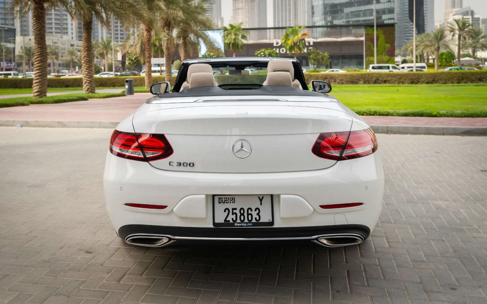 Mercedes C300 Cabrio interior and exterior views - Image 3