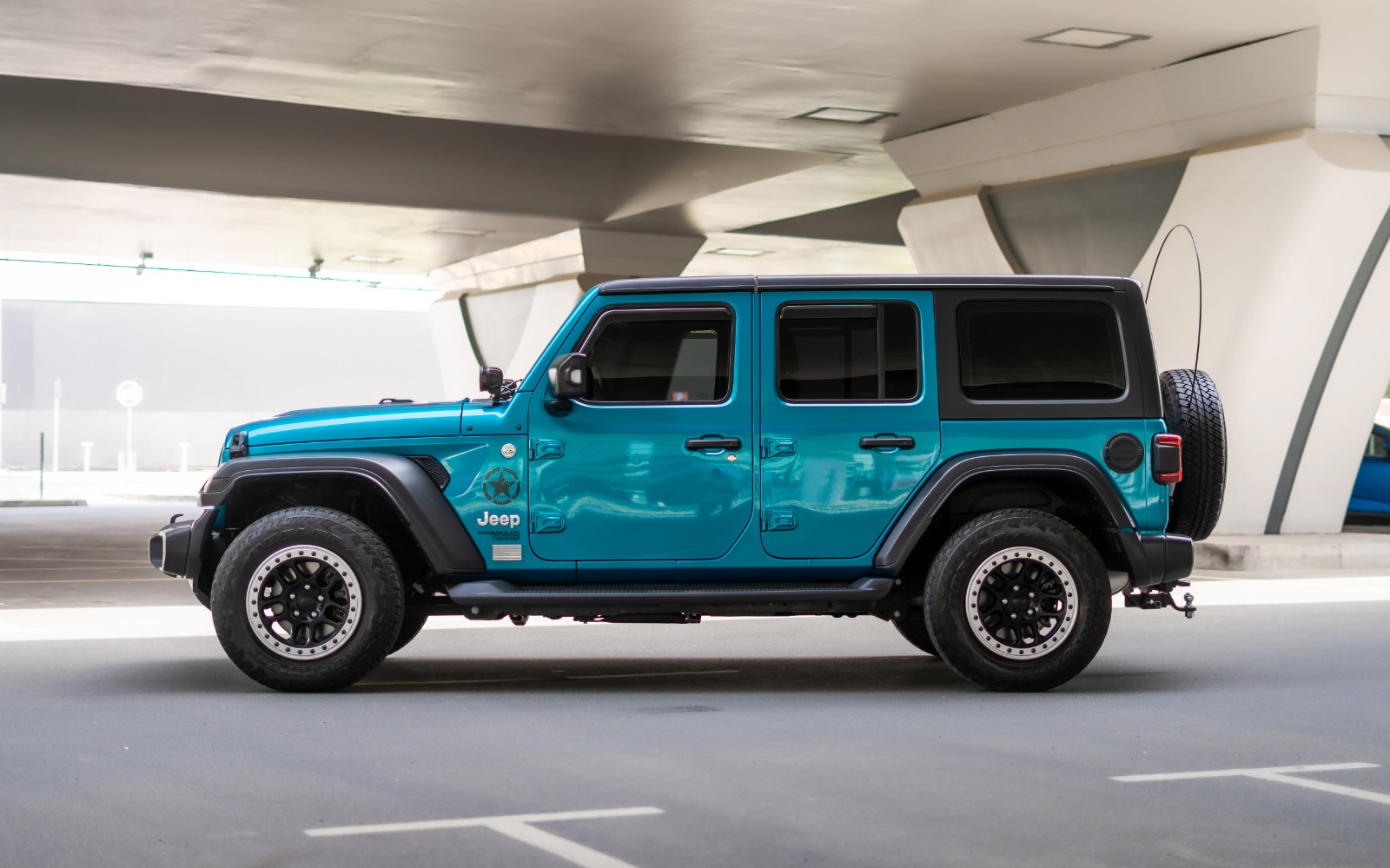 Wrangler Limited Sport Edition convert interior and exterior views - Image 3