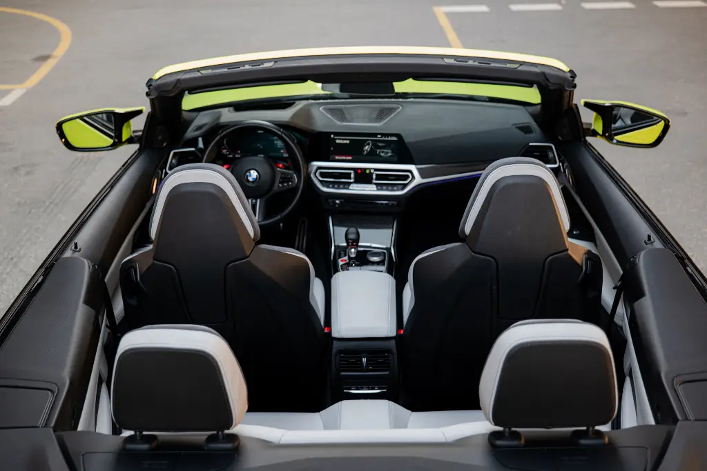 BMW M4 Competition interior and exterior views - Image 6