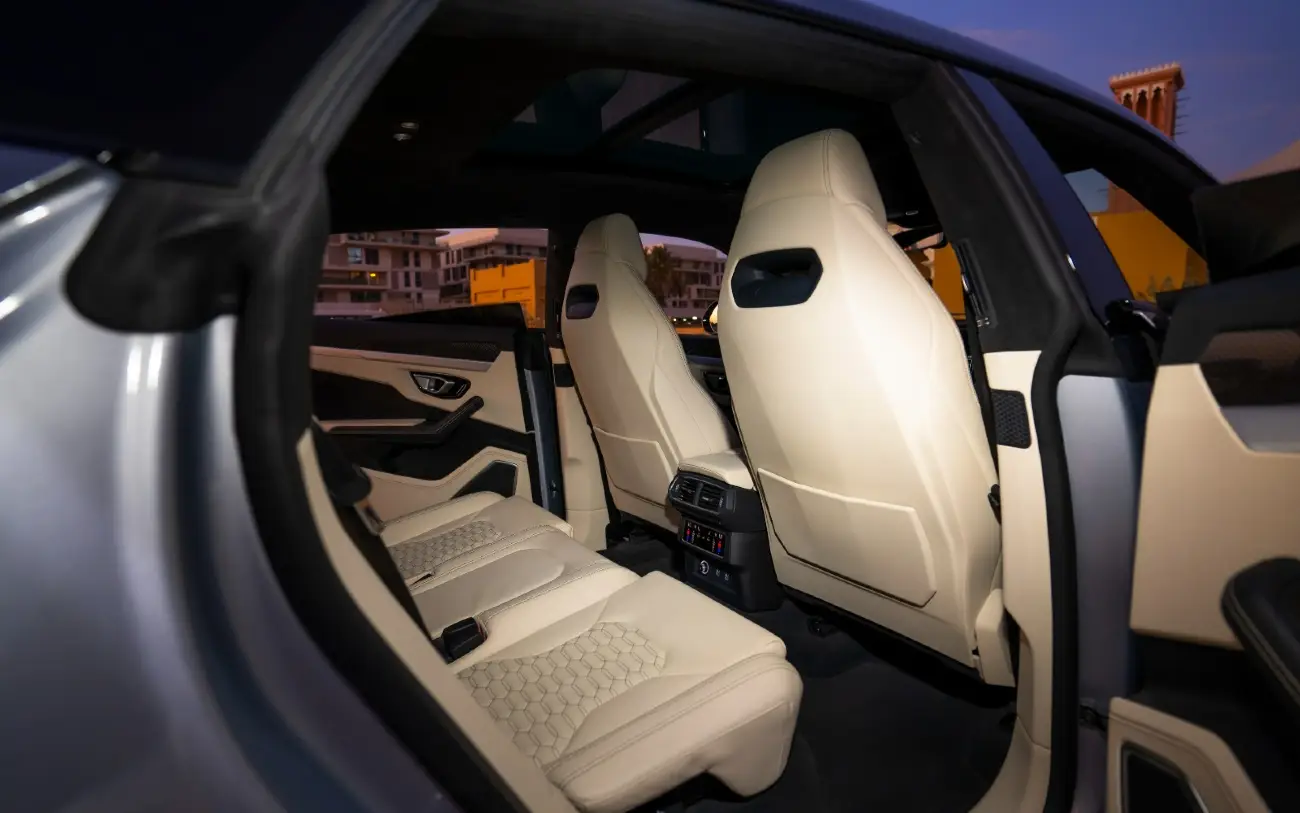 Lamborghini Urus Mansory Kit interior and exterior views - Image 8