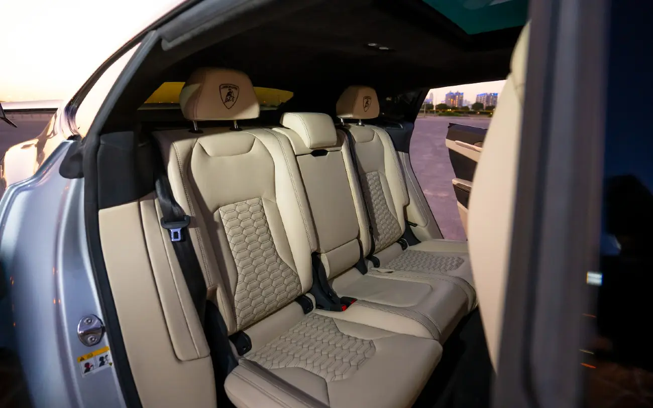 Lamborghini Urus Mansory Kit interior and exterior views - Image 7