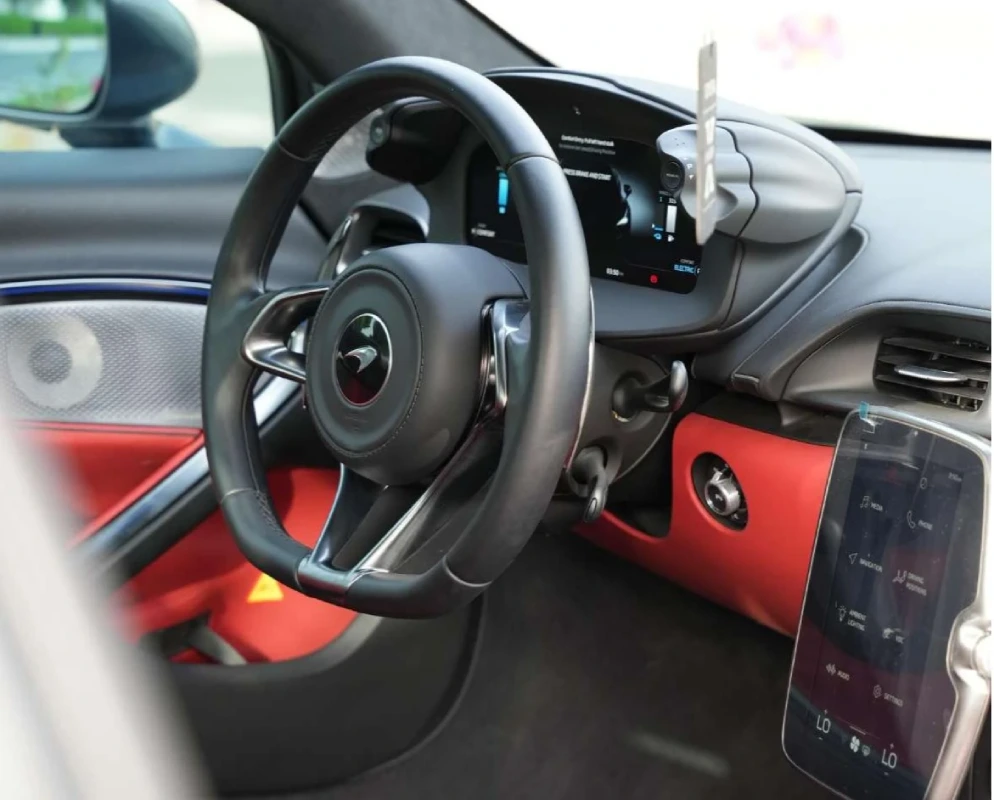 McLaren Artura interior and exterior views - Image 5