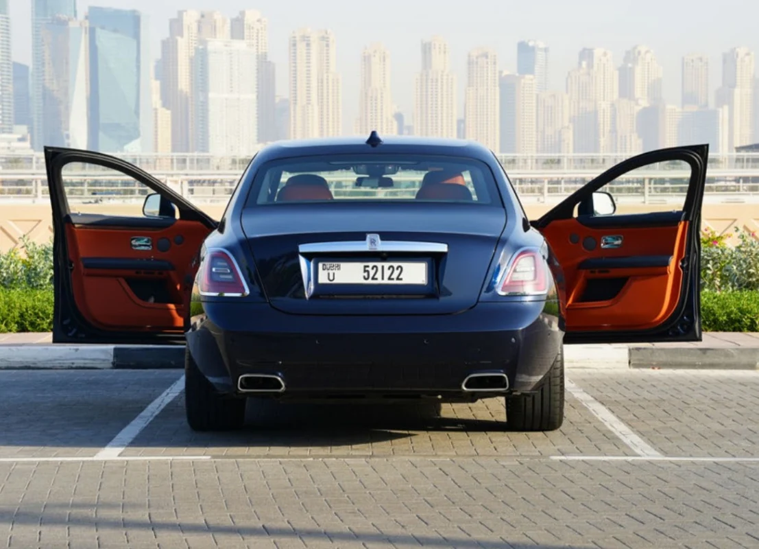 Rolls Royce Ghost interior and exterior views - Image 4