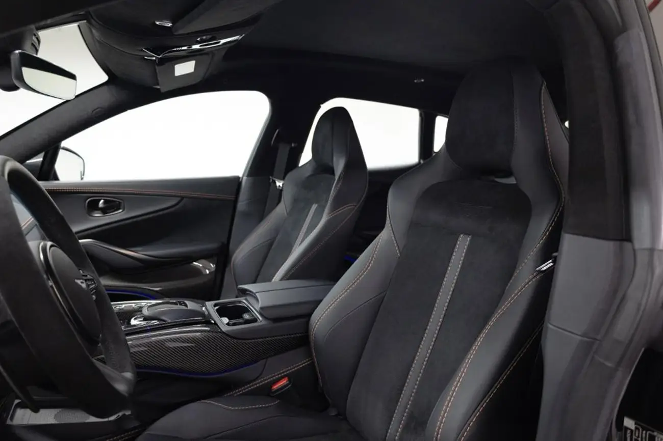 Aston Martin DBX 707 interior and exterior views - Image 5