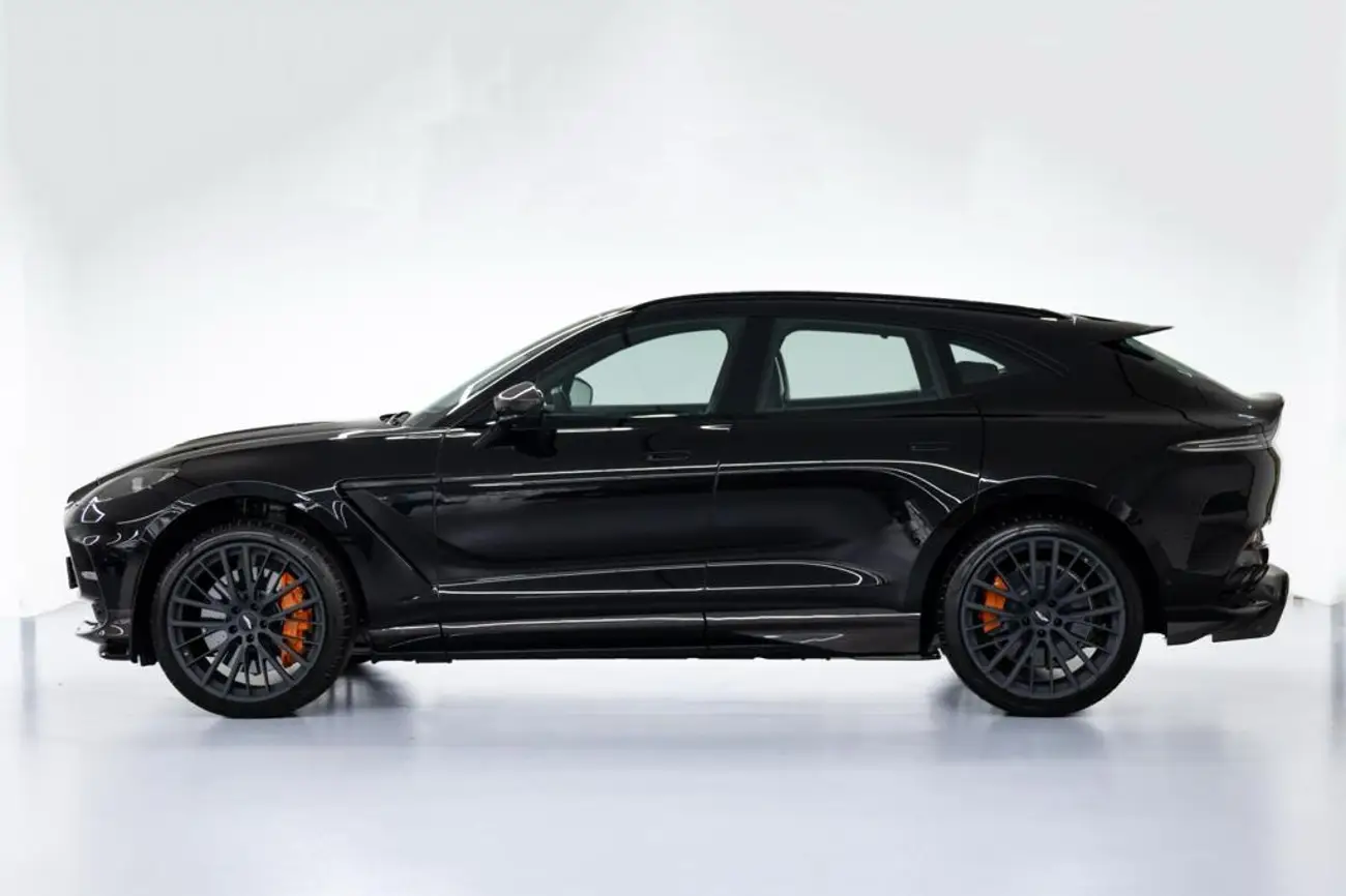 Aston Martin DBX 707 interior and exterior views - Image 2