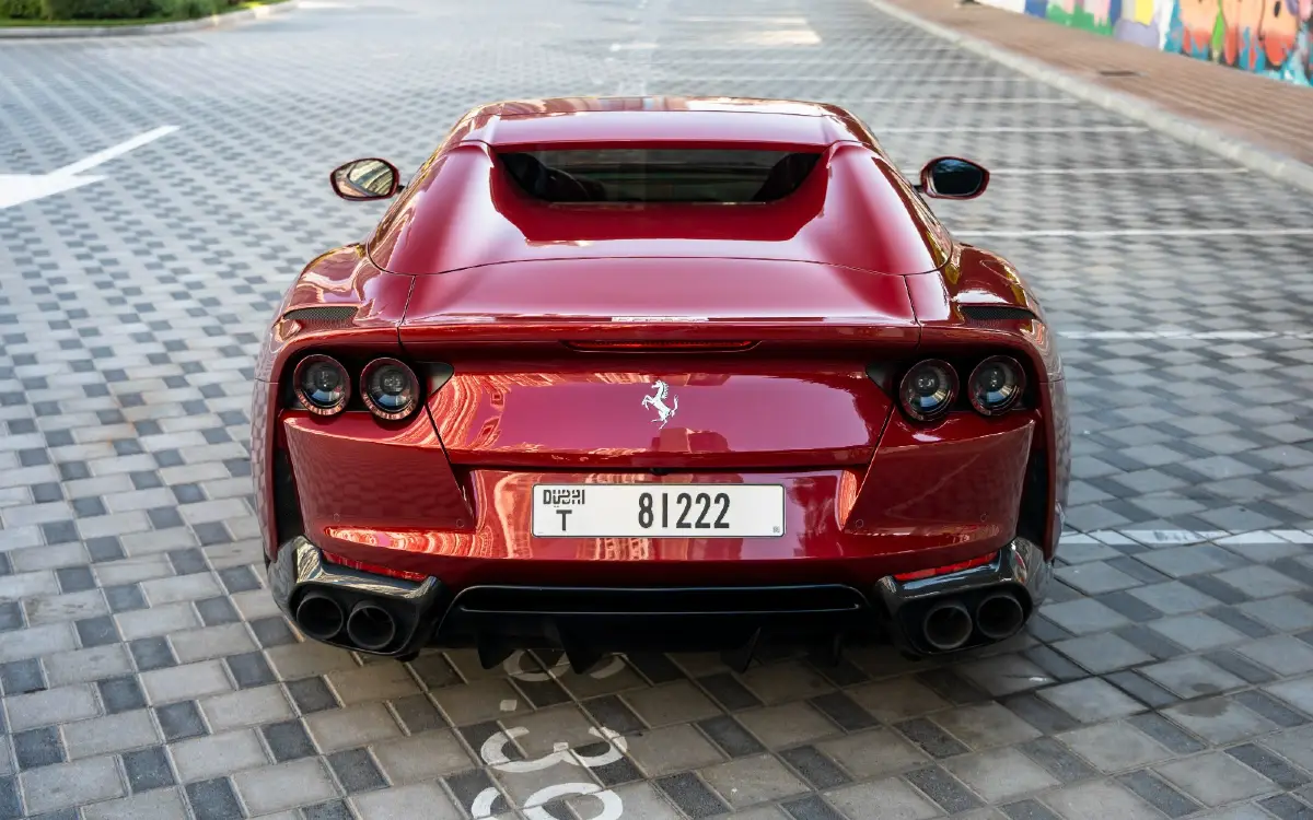 Ferrari 812 GTS interior and exterior views - Image 3