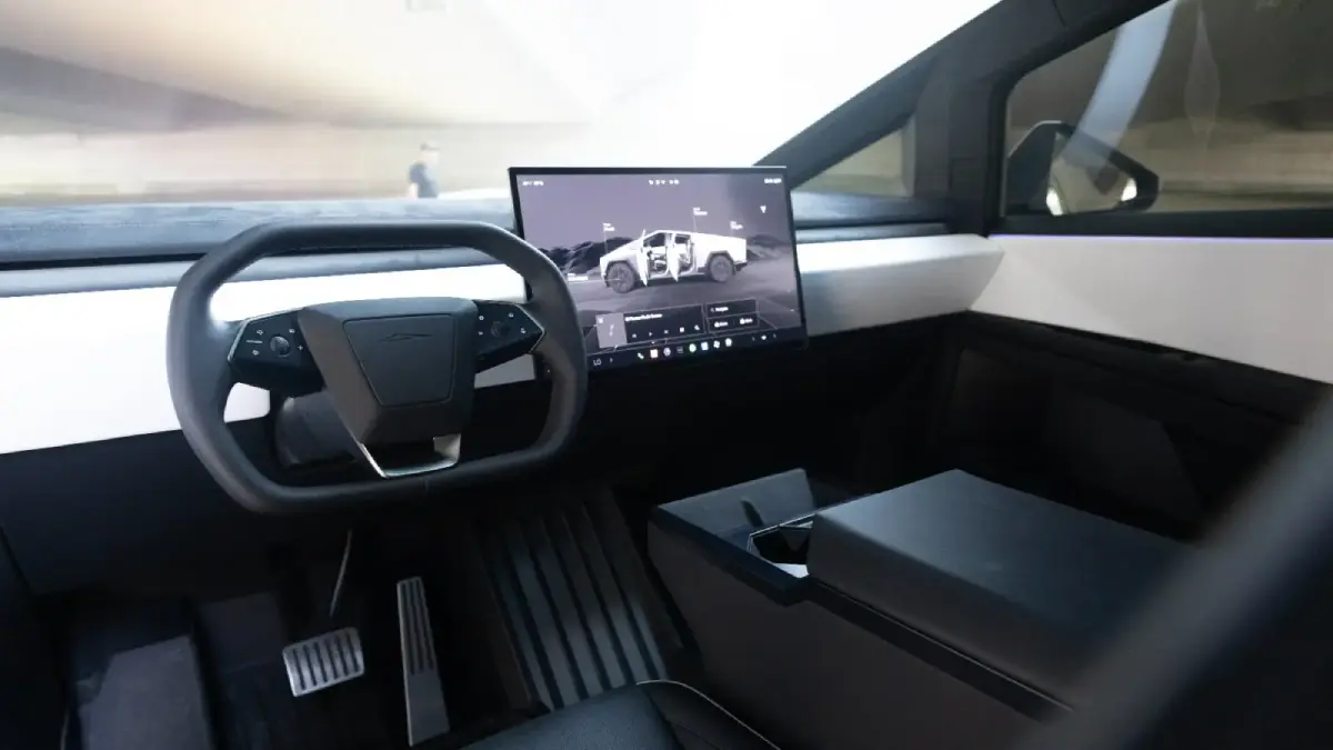 Tesla Cybertruck interior and exterior views - Image 5