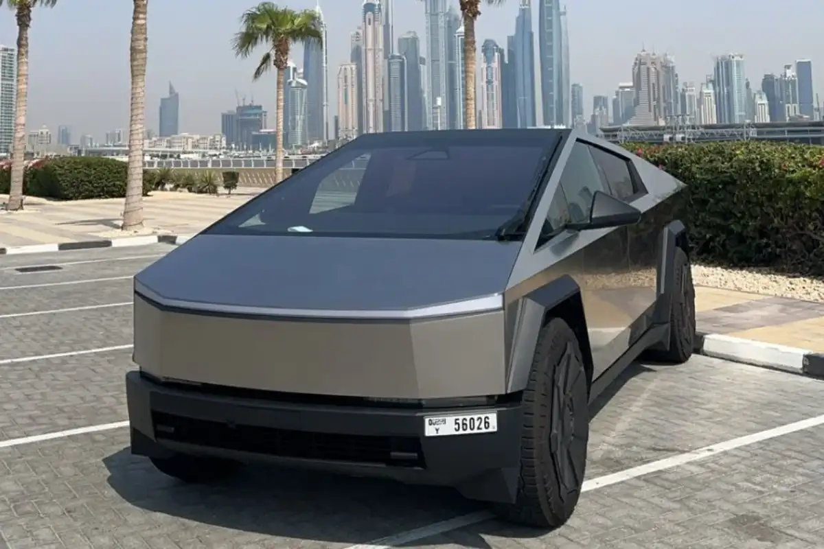 Tesla Cybertruck Dual Motor interior and exterior views - Image 1