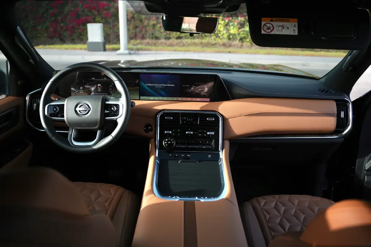 Nissan Patrol Platinum V8 interior and exterior views - Image 7