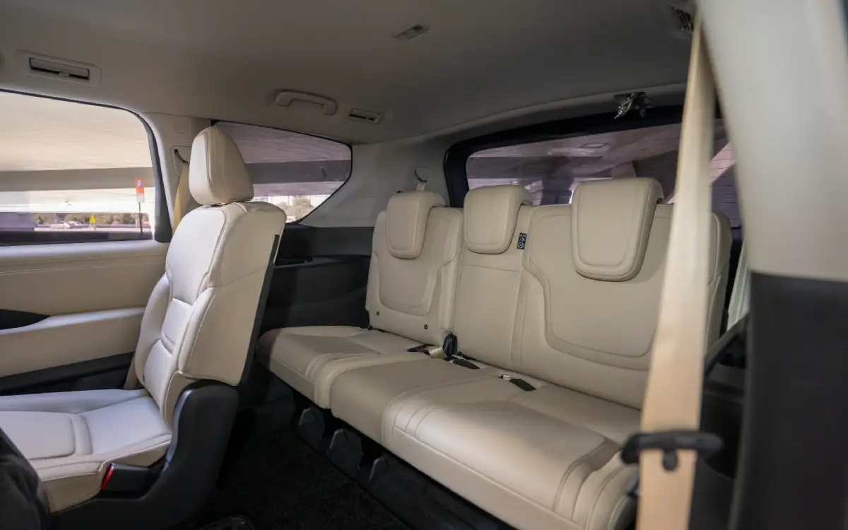 Nissan Patrol Platinum SE interior and exterior views - Image 8