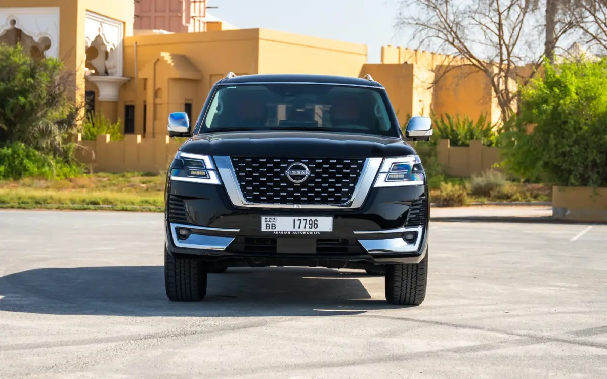 Nissan Patrol Platinum V6 interior and exterior views - Image 2