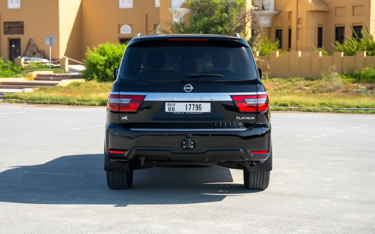 Nissan Patrol Platinum V6 interior and exterior views - Image 4