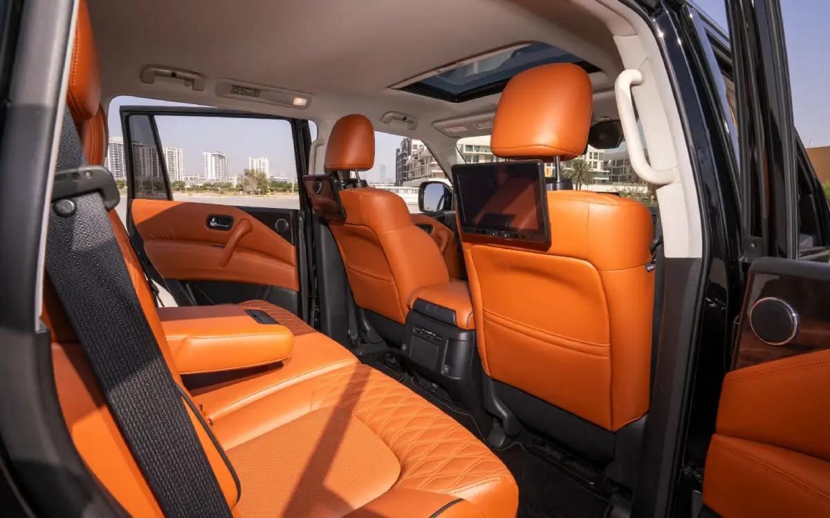Nissan Patrol Platinum V6 interior and exterior views - Image 7