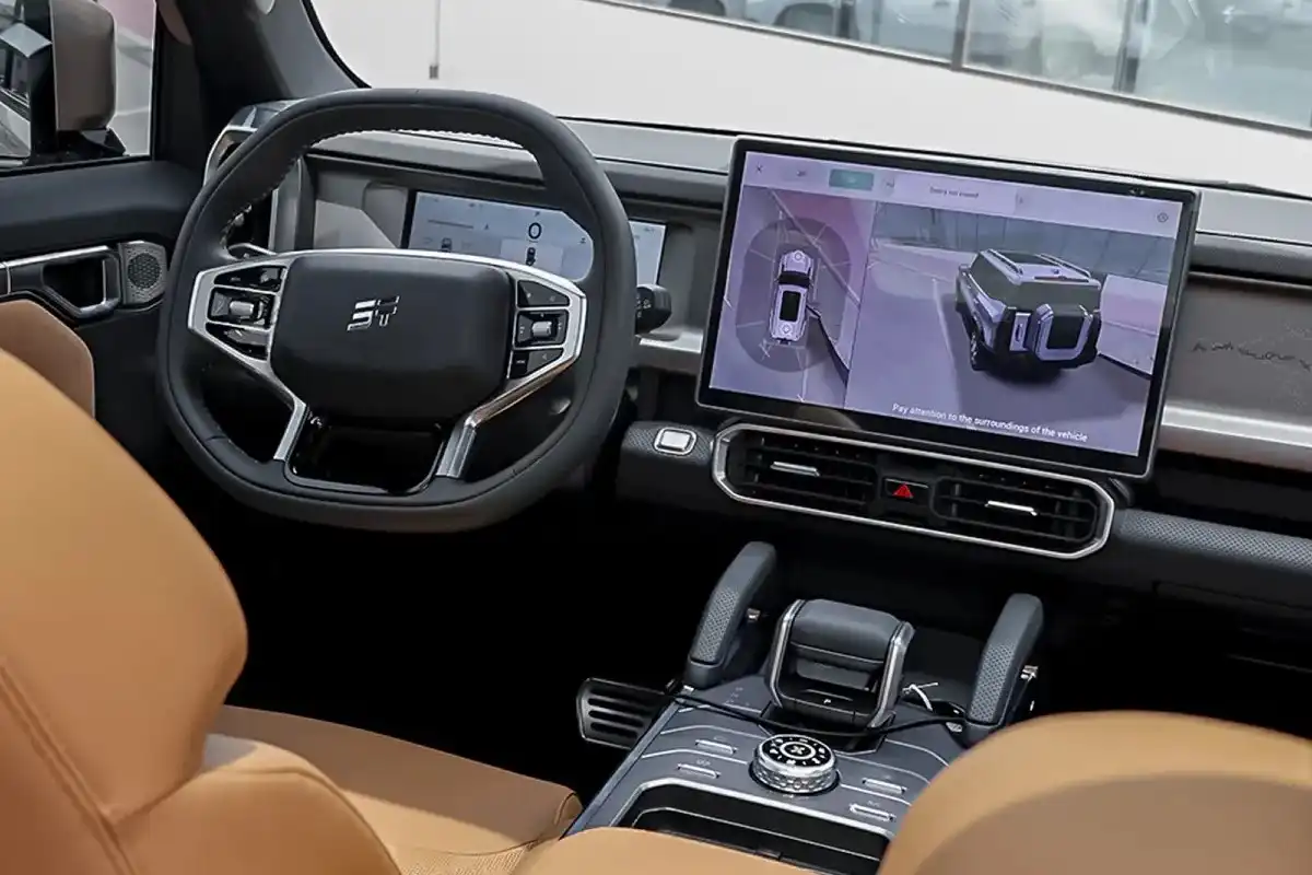 Jetour T2 interior and exterior views - Image 7