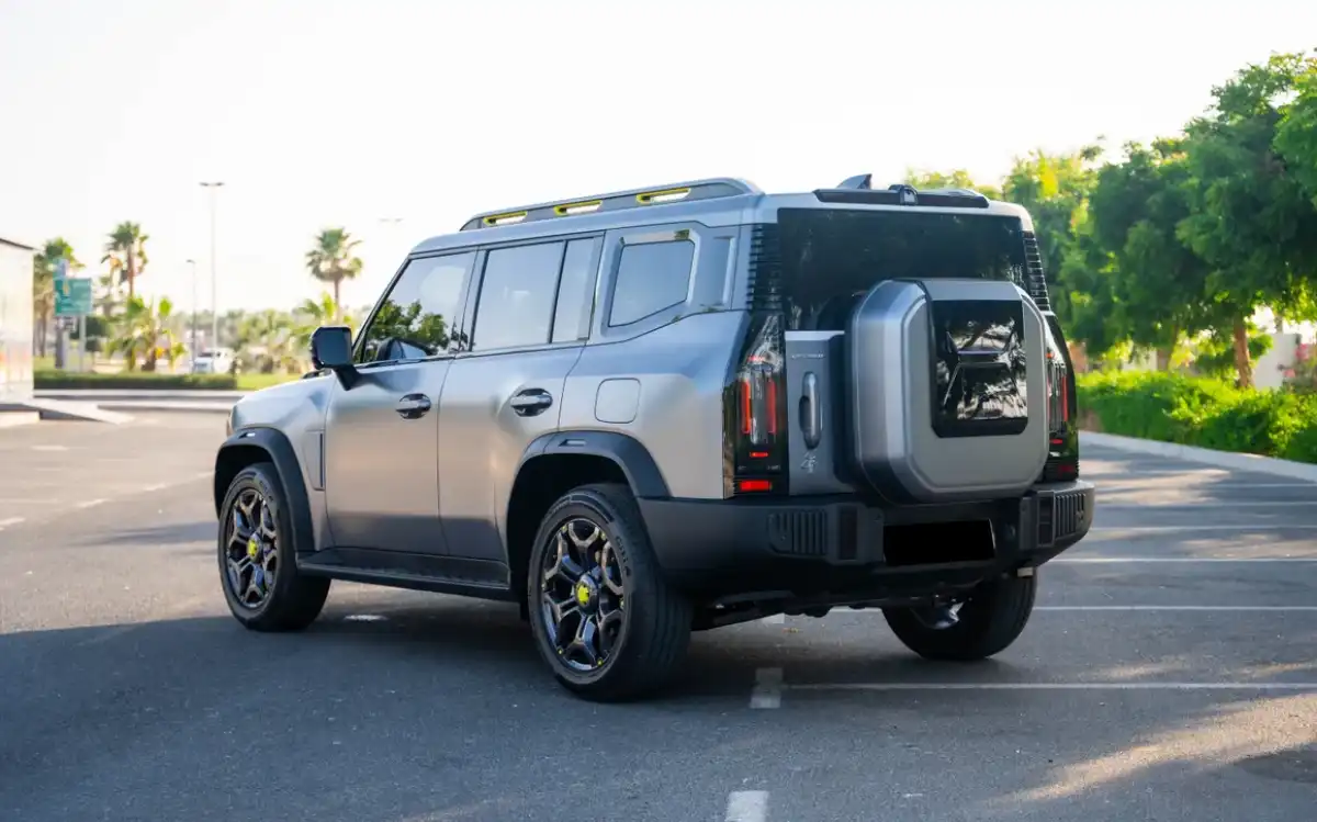 Jetour T2 interior and exterior views - Image 3