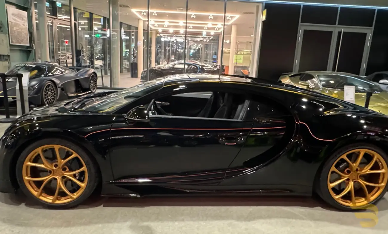 Bugatti Chiron 110 Anniversary interior and exterior views - Image 1