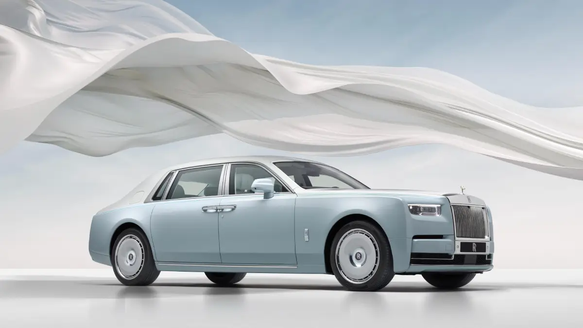 2025 Rolls Royce Rolls Royce Phantom Rental Dubai