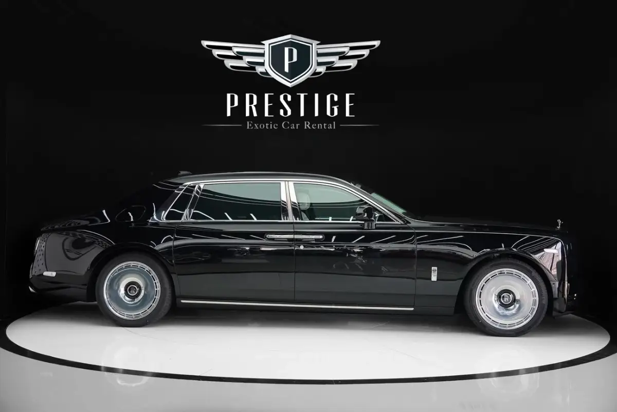 Rolls Royce Phantom interior and exterior views - Image 2