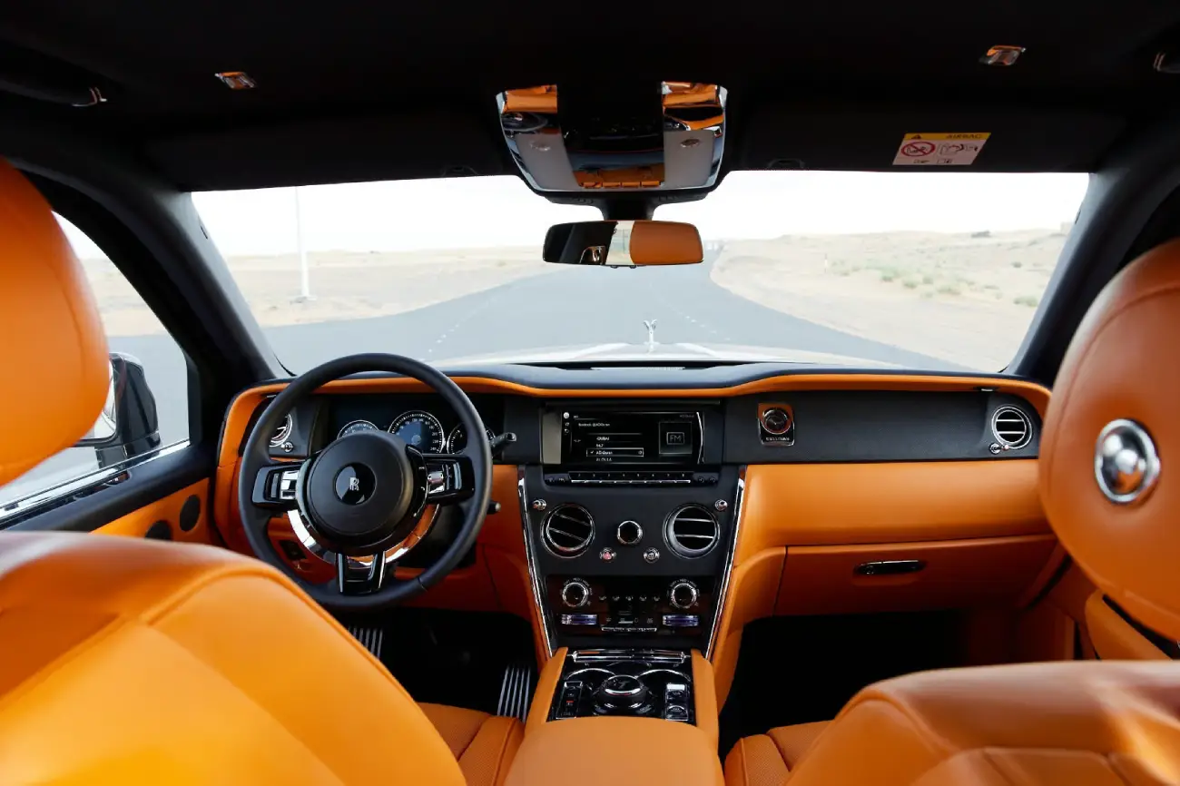 Rolls Royce Cullinan interior and exterior views - Image 4