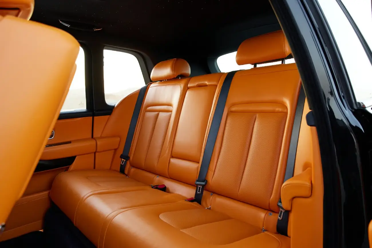 Rolls Royce Cullinan interior and exterior views - Image 6