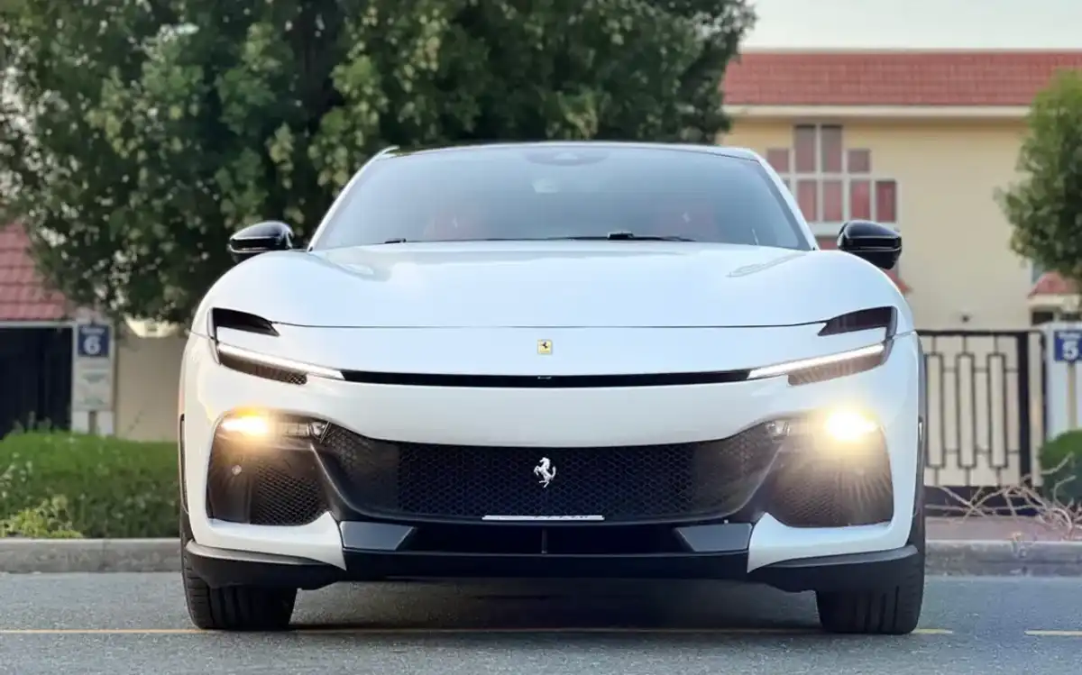 Ferrari Purosangue interior and exterior views - Image 1