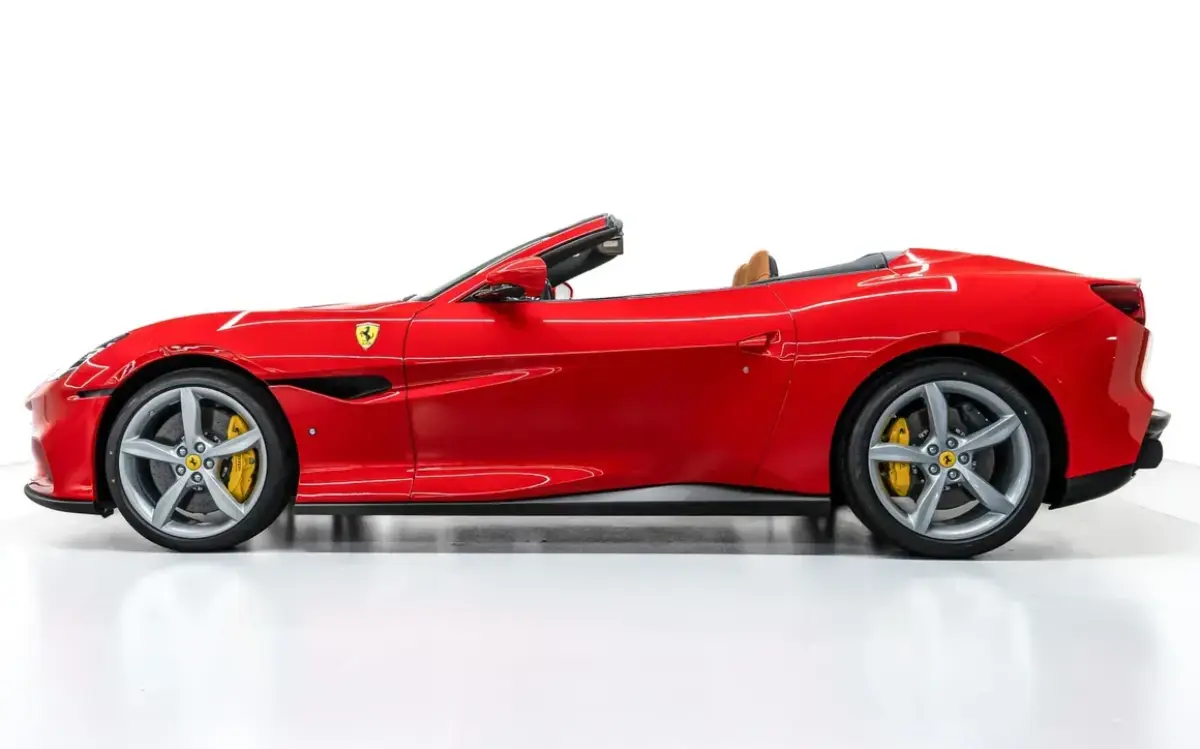 Ferrari Portofino M interior and exterior views - Image 2