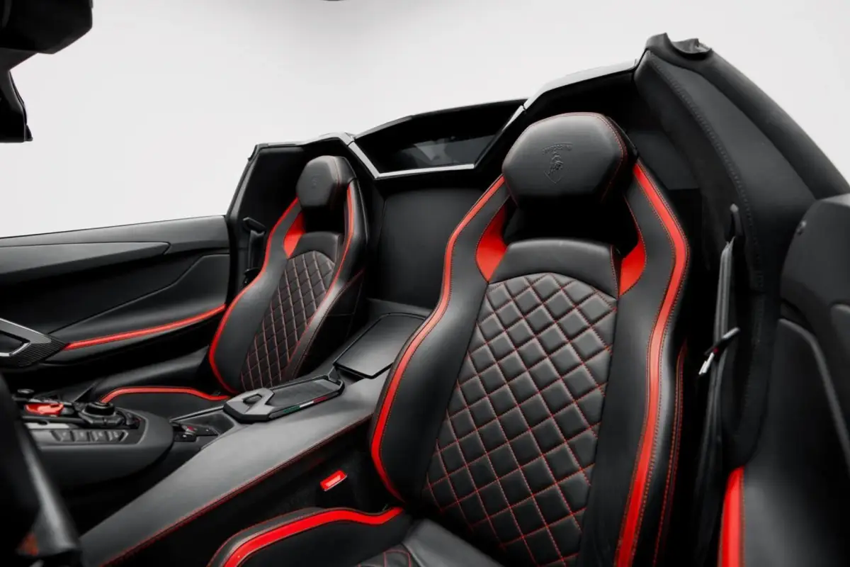 Lamborghini Aventador S Roadster interior and exterior views - Image 6