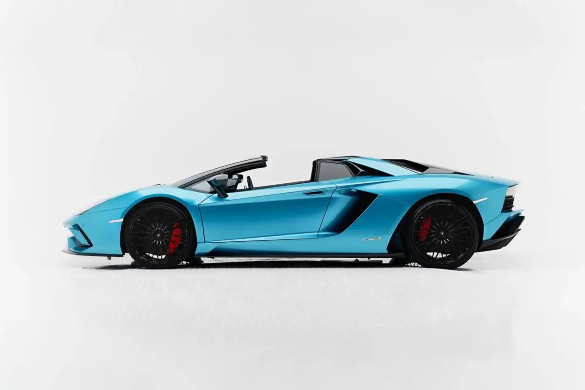 Lamborghini Aventador S Roadster interior and exterior views - Image 2