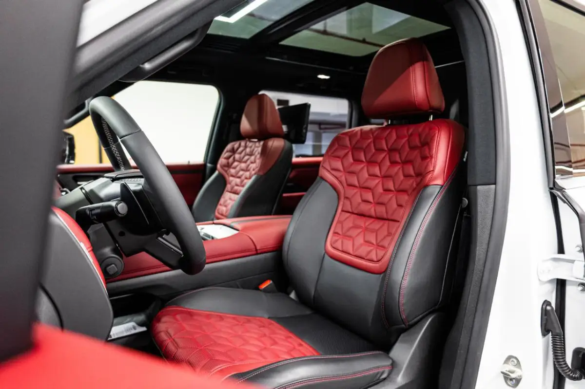 Nissan Patrol Platinum V8 interior and exterior views - Image 3