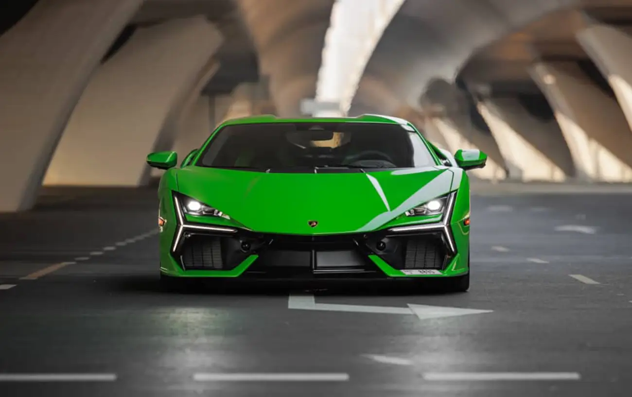 Lamborghini Revuelto interior and exterior views - Image 1