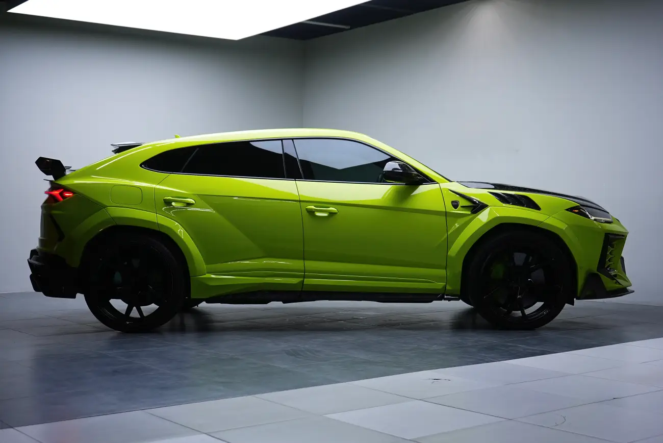 Lamborghini Urus Mansory interior and exterior views - Image 1